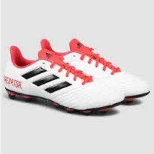 Adidas Predator Cletes